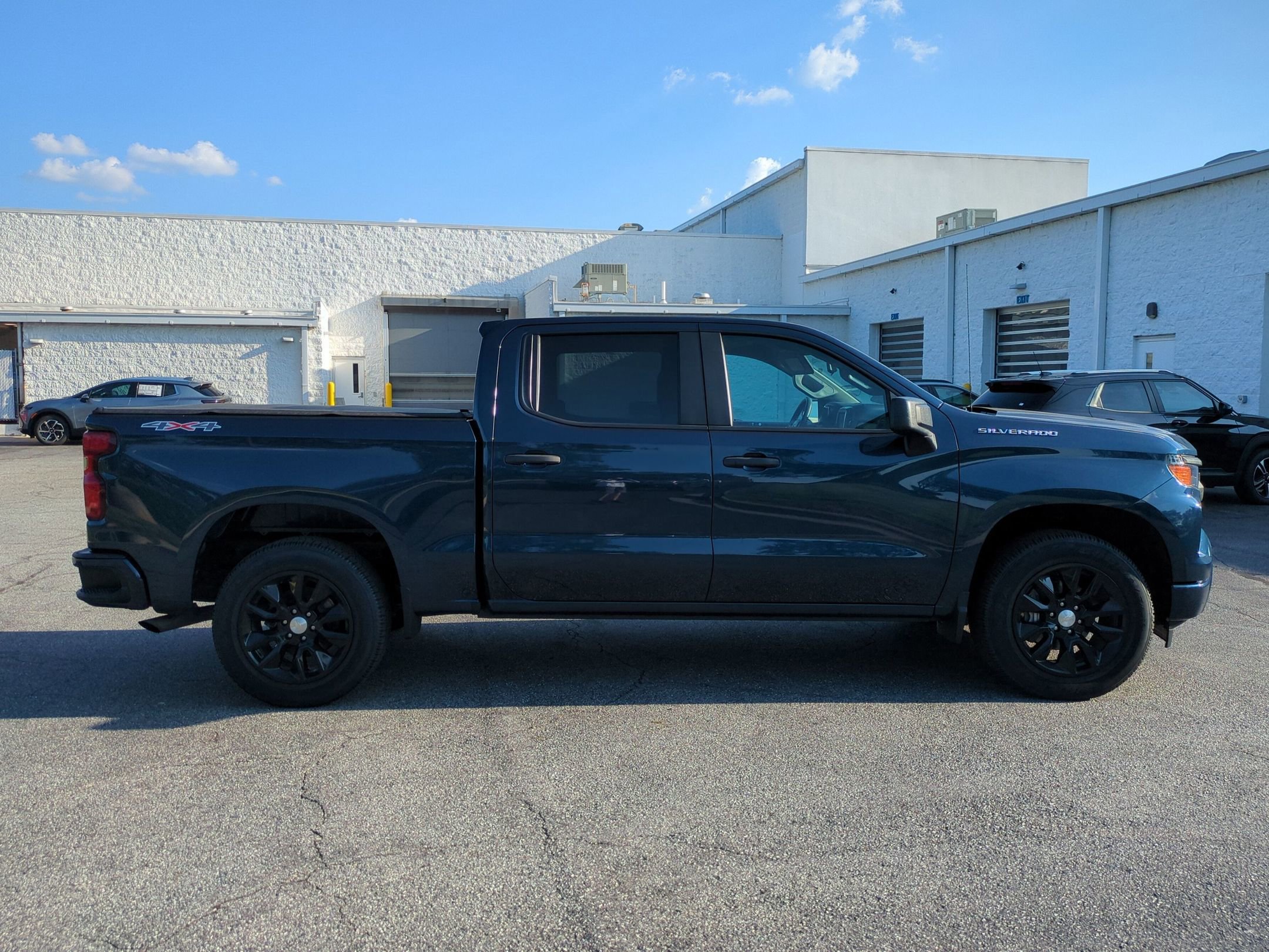 Used 2022 Chevrolet Silverado 1500 Custom AWD/4WD image 11