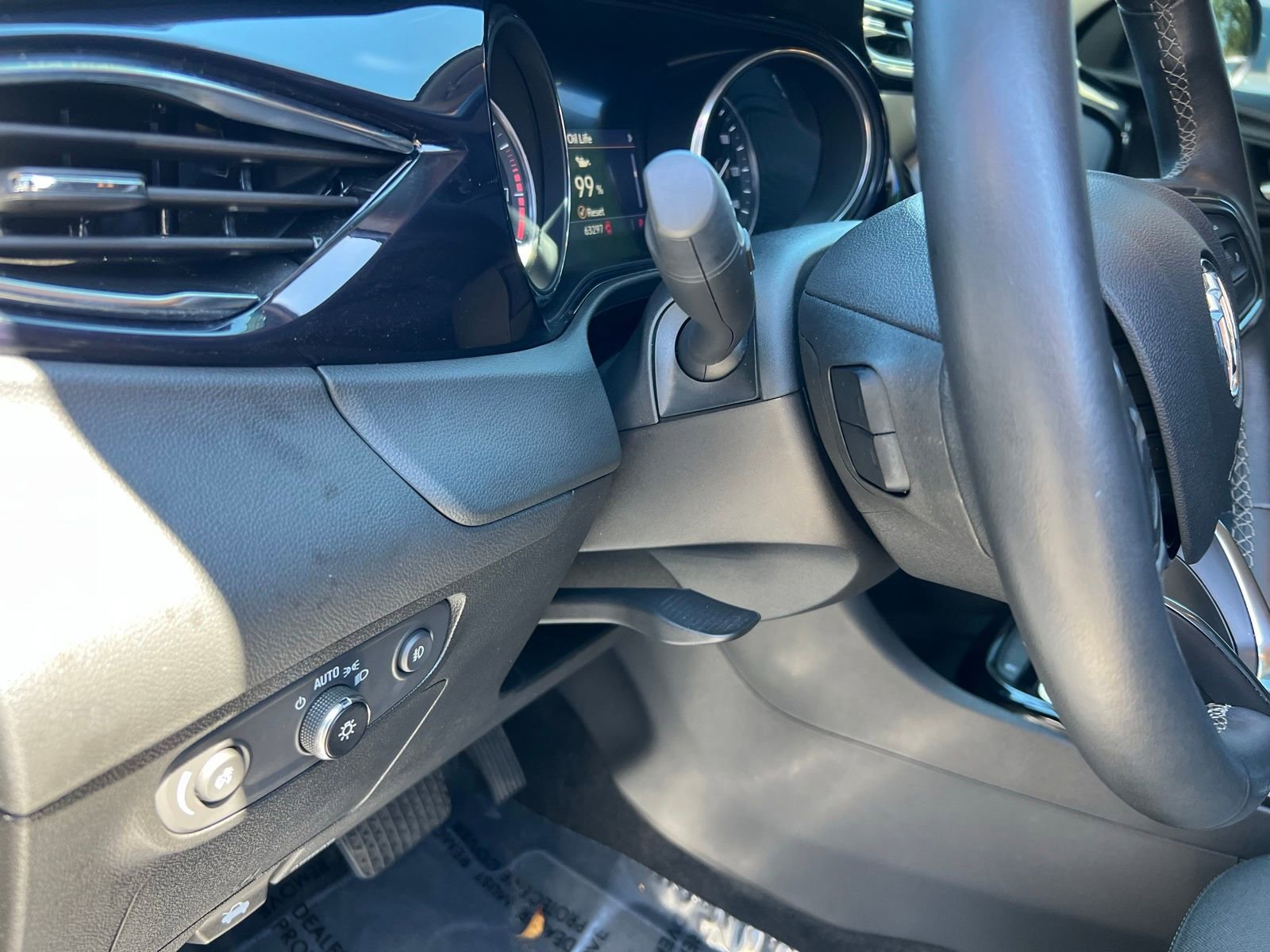 Used 2023 Buick Encore GX Select image 25