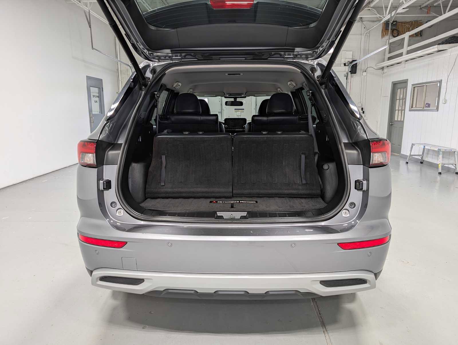 Used 2022 Mitsubishi Outlander SE AWD/4WD image 42