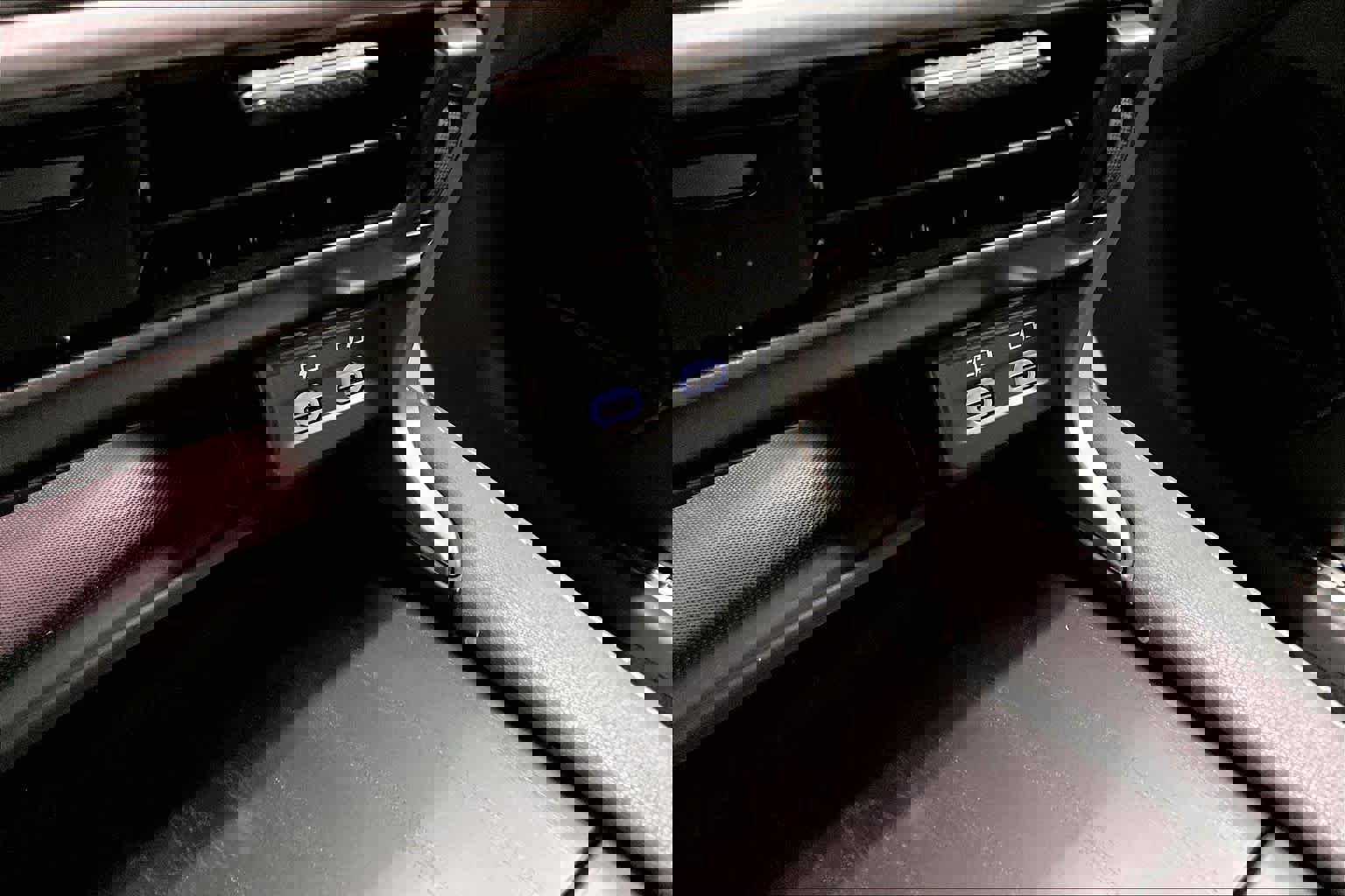 Used 2025 Lexus RX 450h Luxury w/ Convenience Package image 33