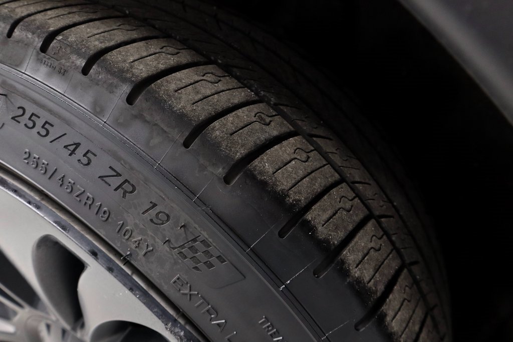 Used 2023 Tesla Model Y Long Range image 22