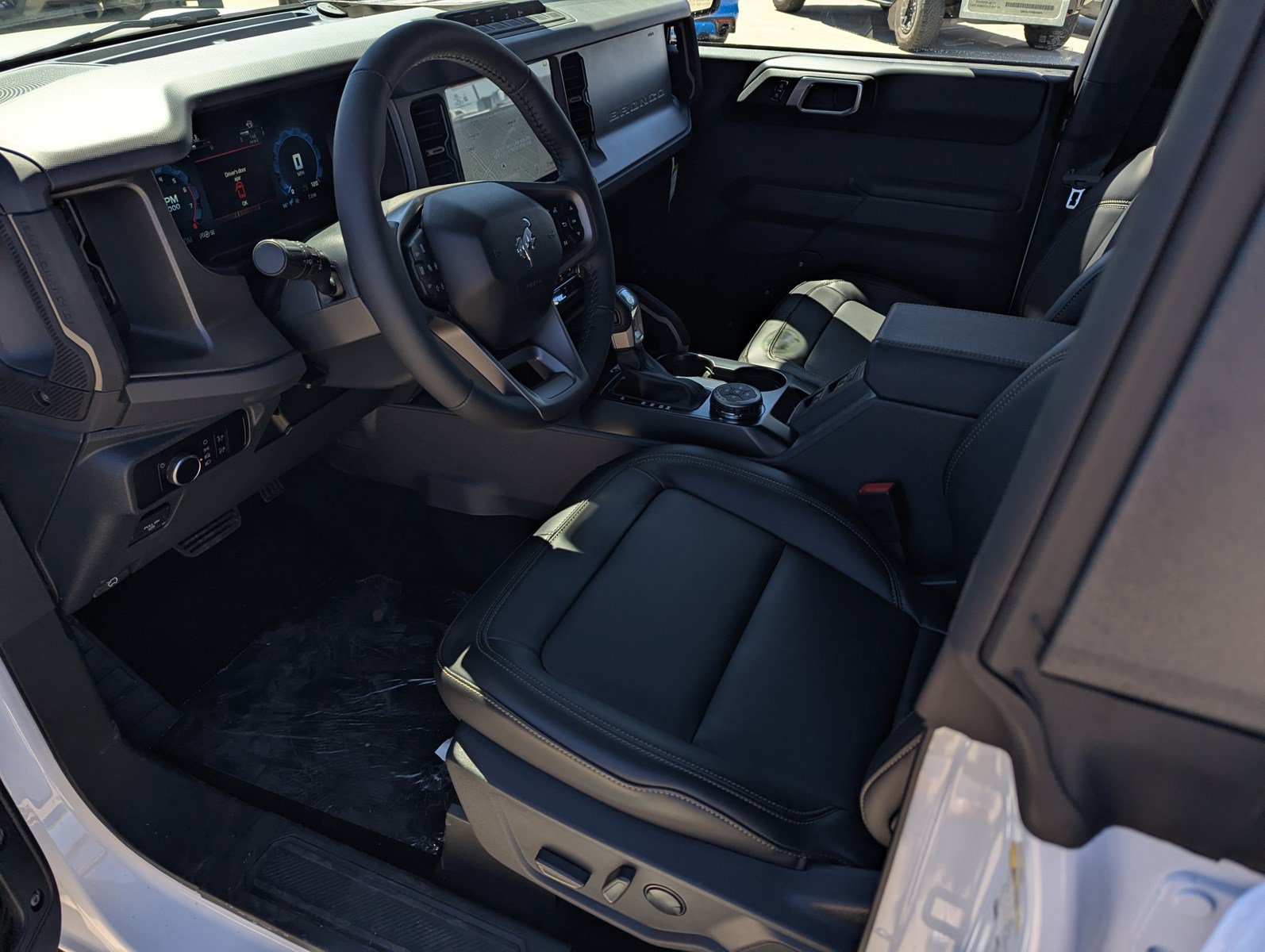 New 2026 Ford Bronco Badlands AWD/4WD image 9