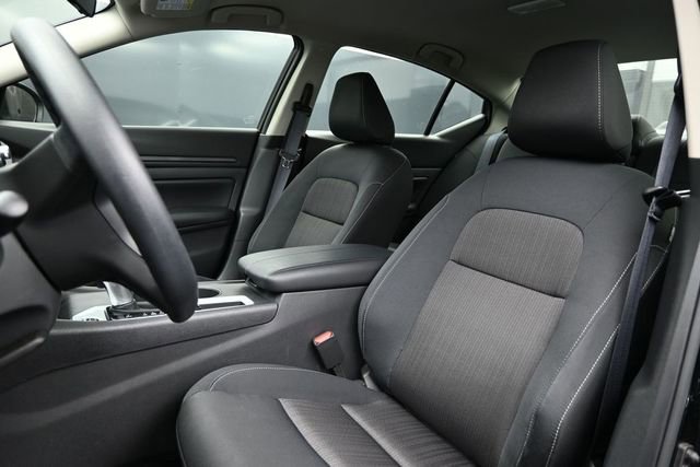 Used 2025 Nissan Altima 2.5 S FWD image 10