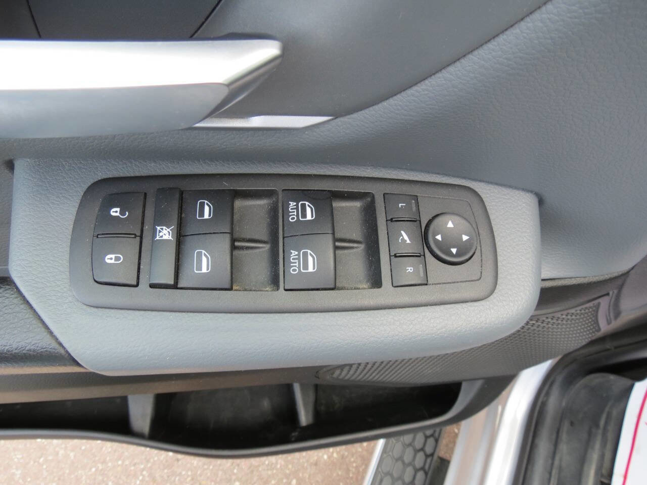 Used 2022 RAM 1500 Big Horn image 10