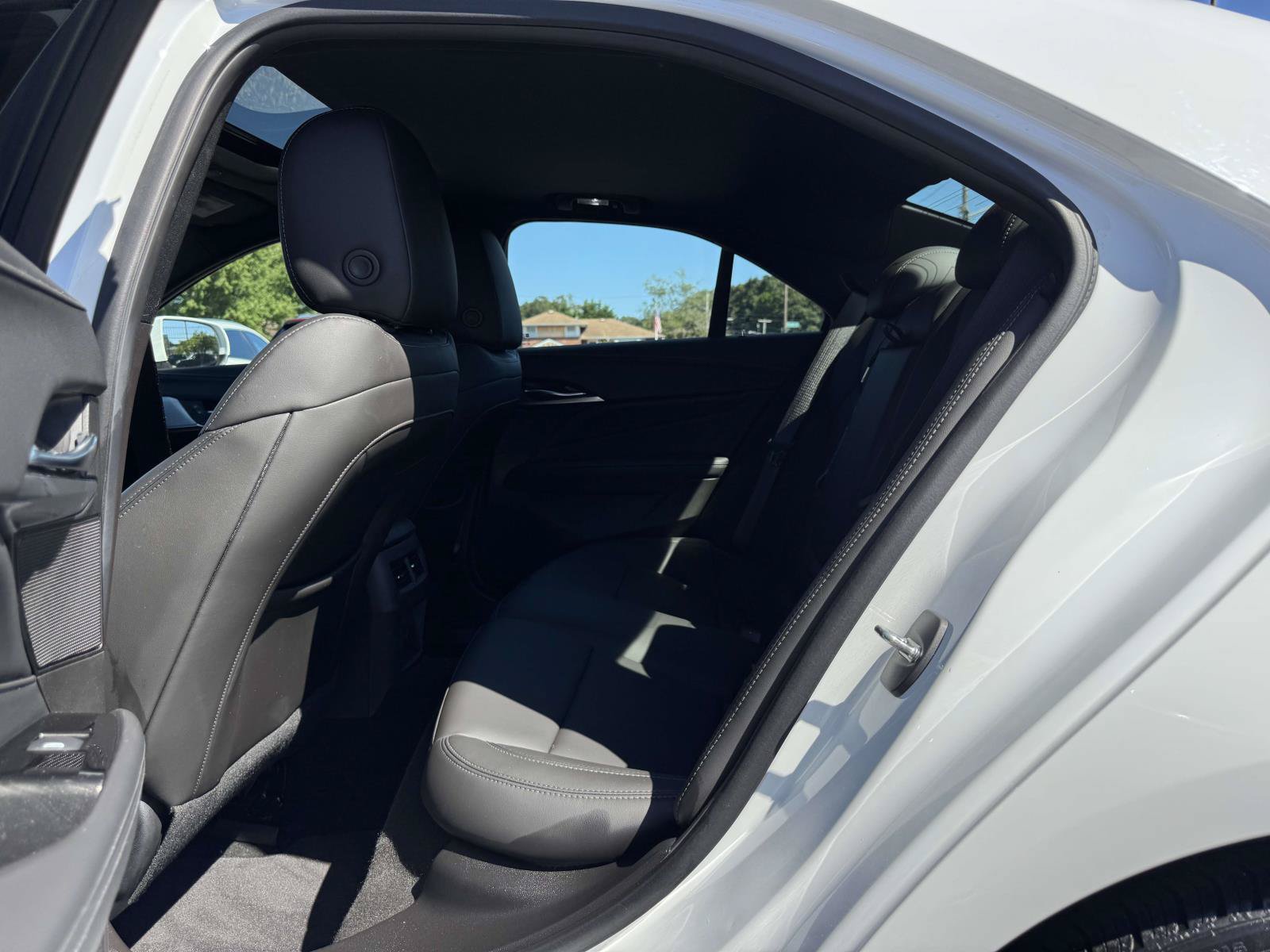 Certified 2022 Cadillac CT4 Luxury w/ Sun And Sound Package AWD/4WD image 8