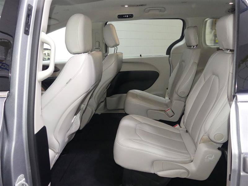 Used 2021 Chrysler Voyager Lxi FWD image 24