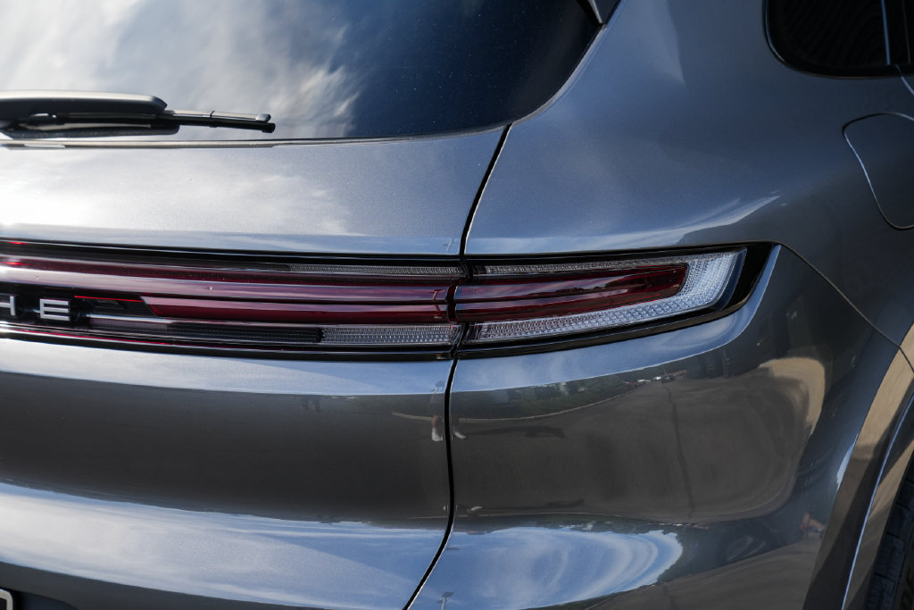 Certified 2026 Porsche Cayenne AWD/4WD image 15