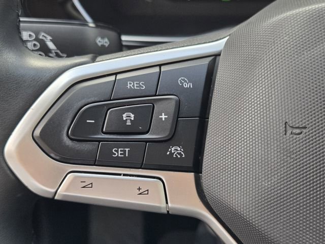 Certified 2022 Volkswagen Jetta SEL FWD image 26