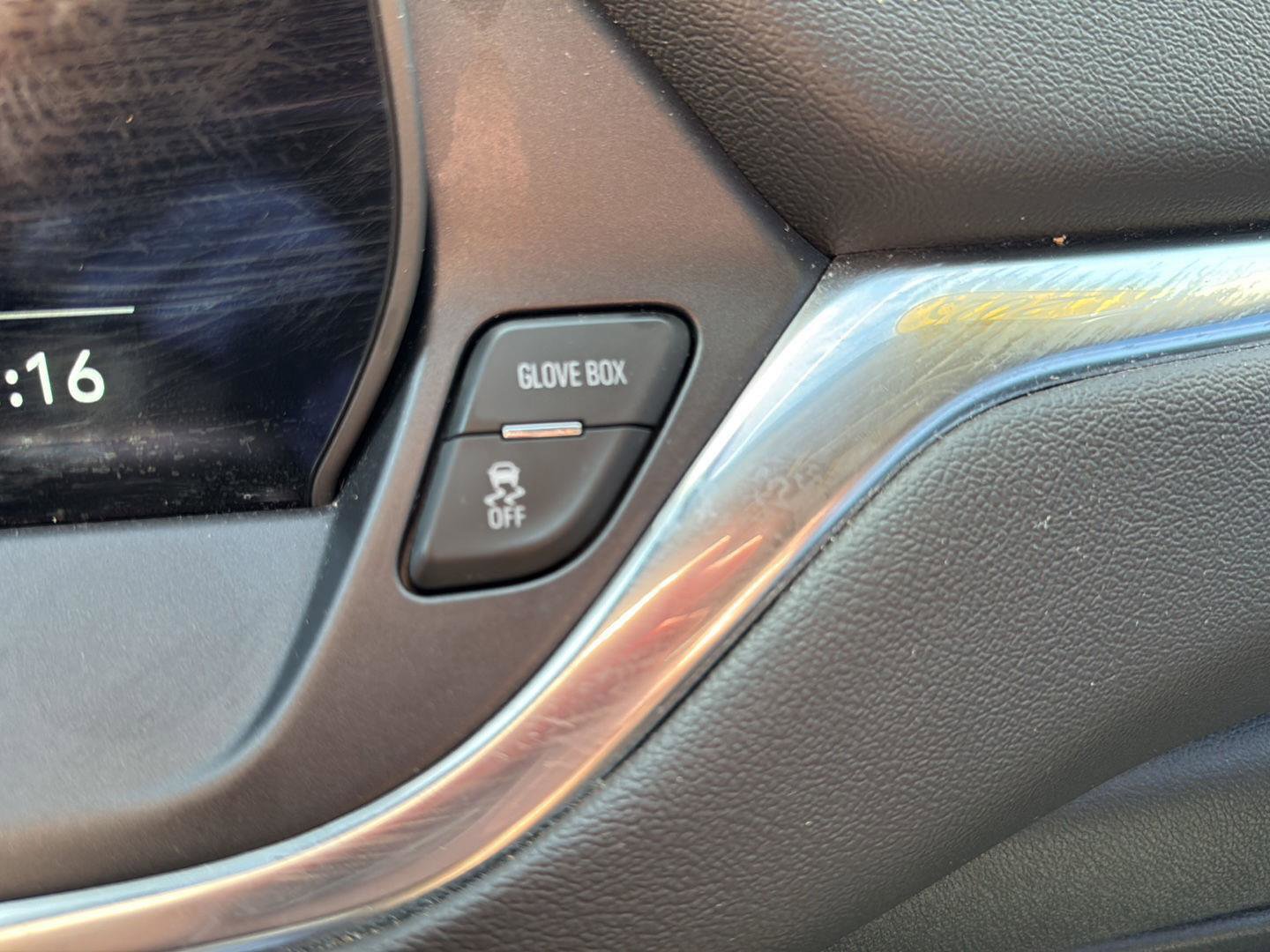 Used 2025 Chevrolet Blazer LT image 18