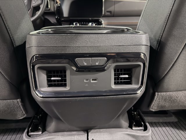 Used 2023 GMC Sierra 1500 AT4 w/ AT4 Premium Package AWD/4WD image 29