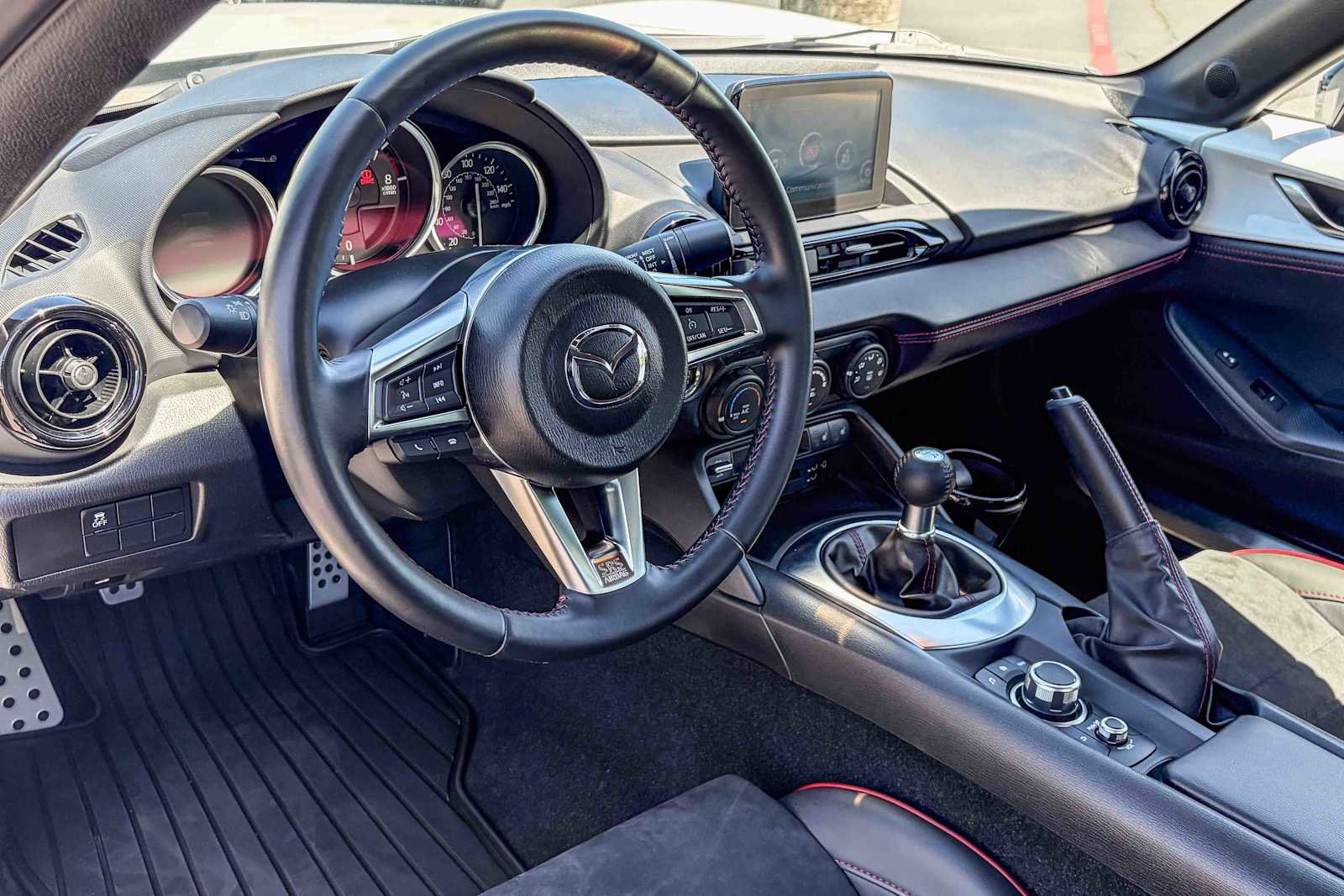 Used 2019 MAZDA MX-5 Miata RF Club w/ Brembo/BBS Recaro Package RWD image 11