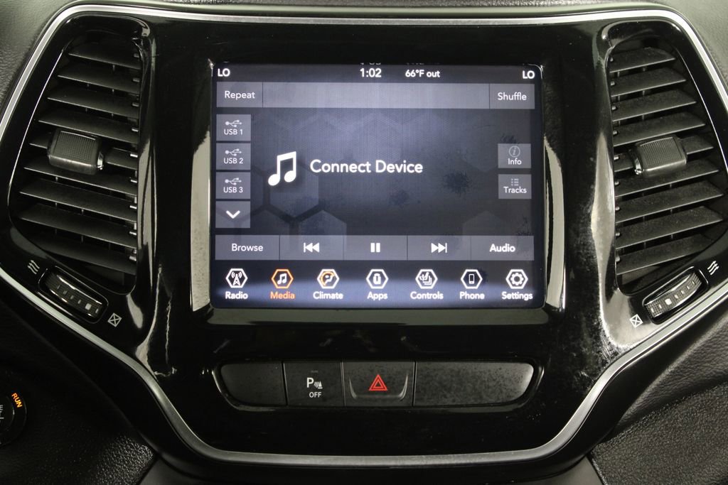 Used 2019 Jeep Cherokee Limited image 9