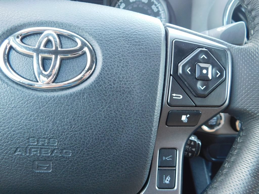 Used 2023 Toyota Tacoma TRD Sport AWD/4WD image 29