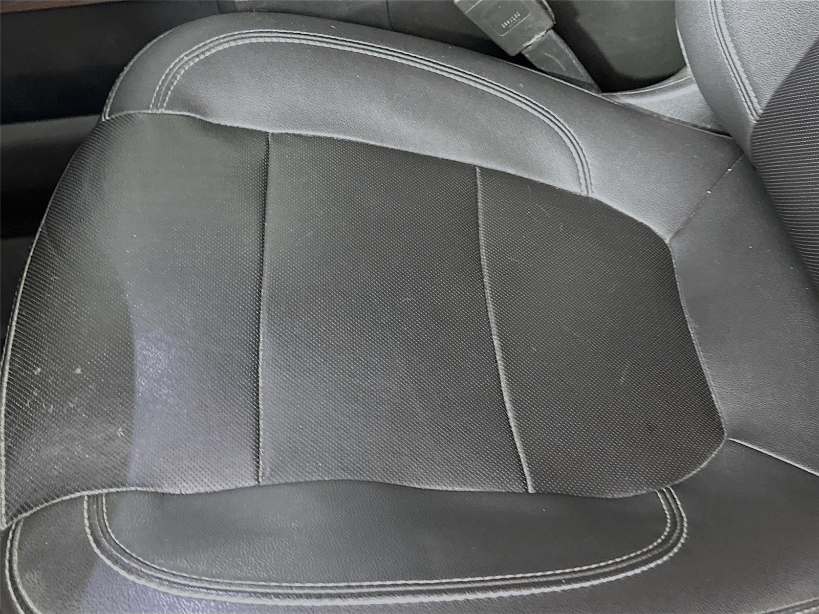 Used 2022 GMC Sierra 3500 SLT w/ SLT Premium Package image 26