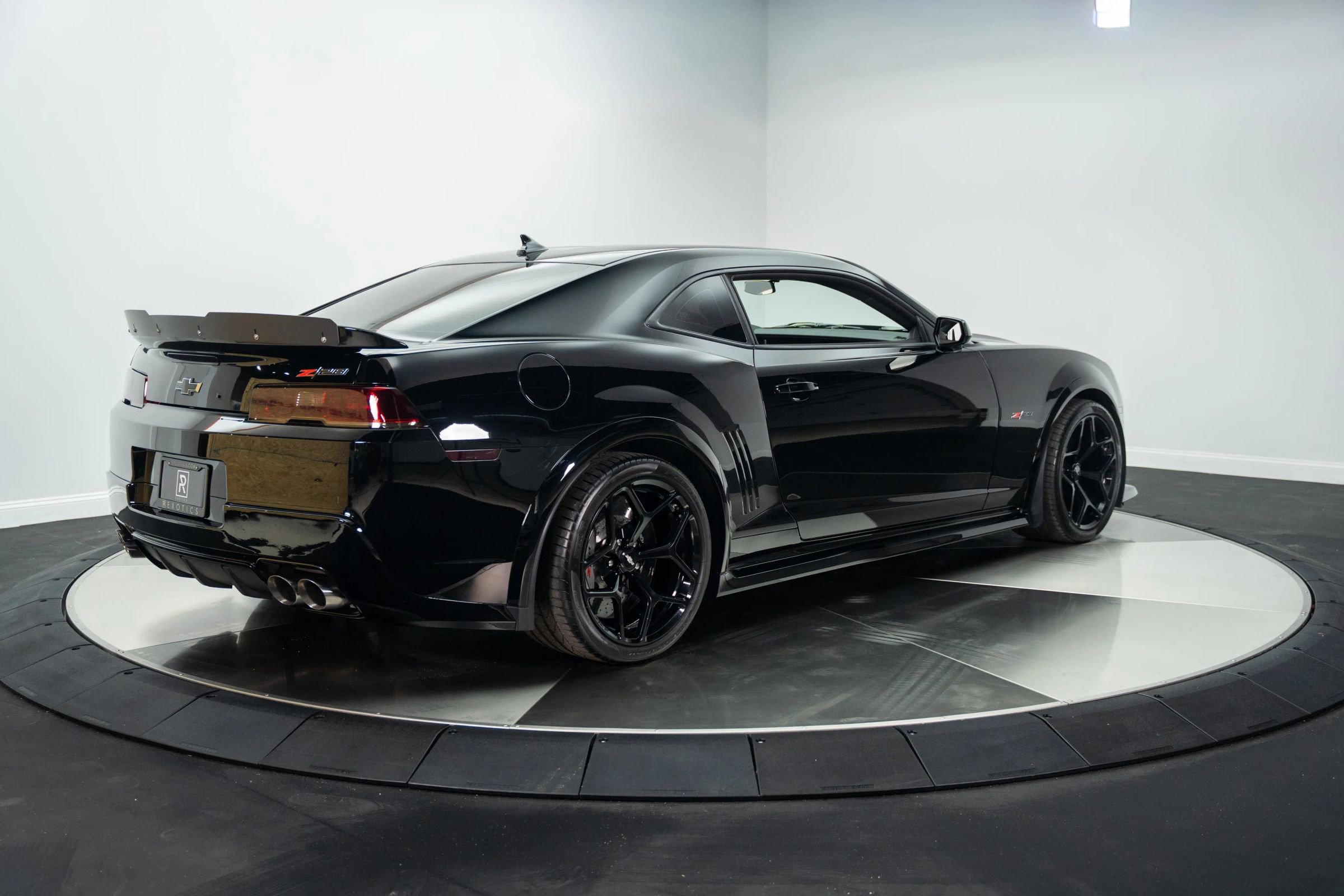 Used 2015 Chevrolet Camaro Z/28 image 6
