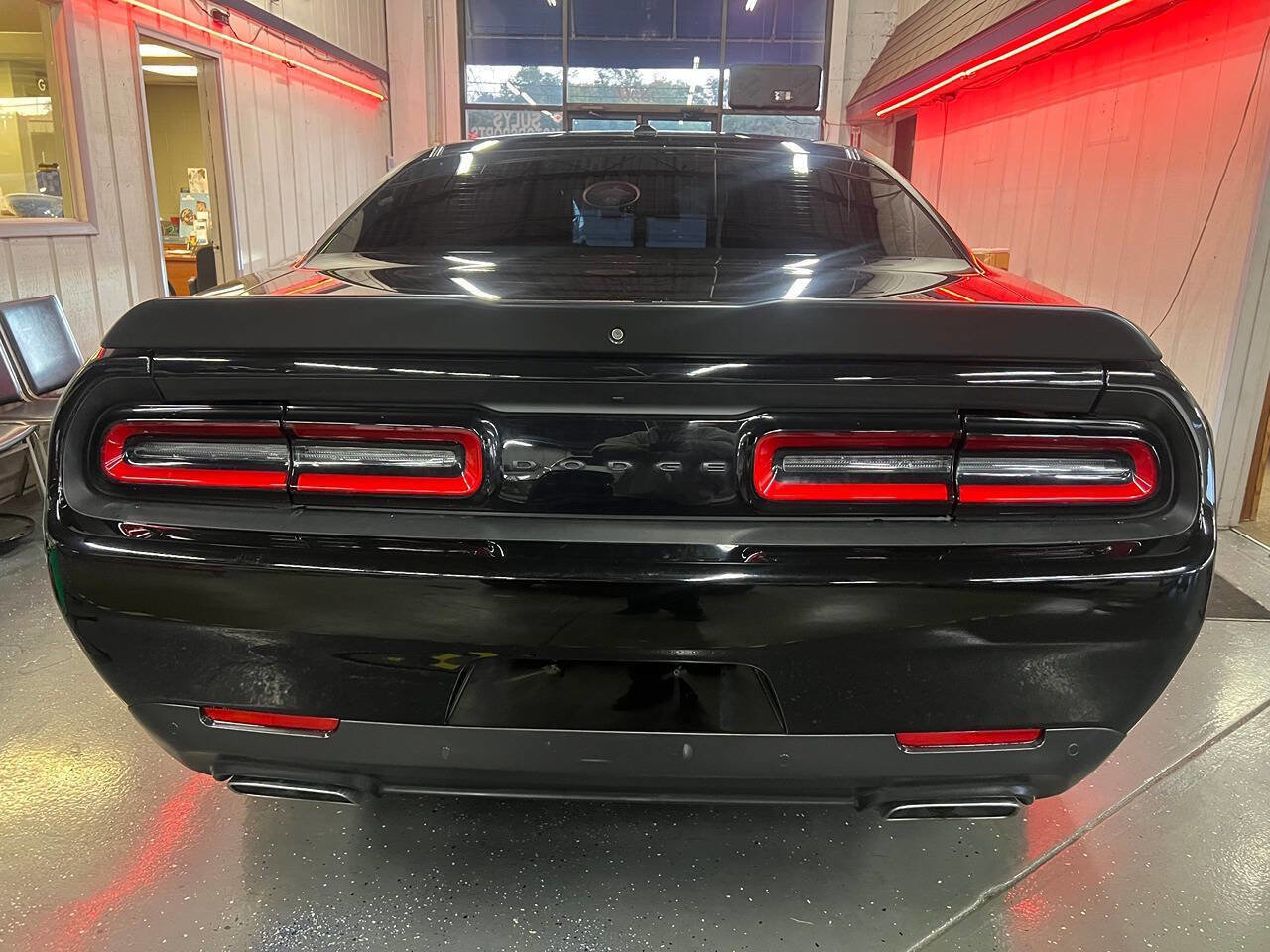 Used 2021 Dodge Challenger R/T w/ Blacktop Package RWD image 6