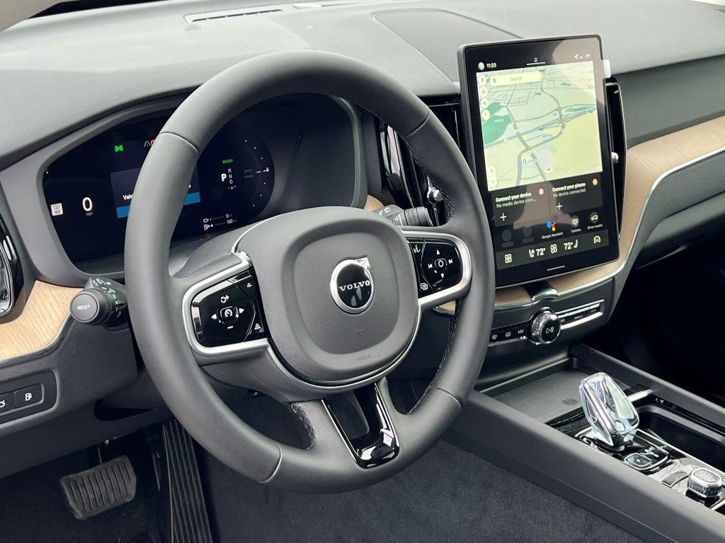 New 2026 Volvo XC60 T8 Core w/ Climate Package AWD/4WD image 15
