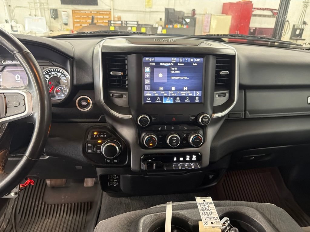 Used 2022 RAM 1500 Big Horn AWD/4WD image 5