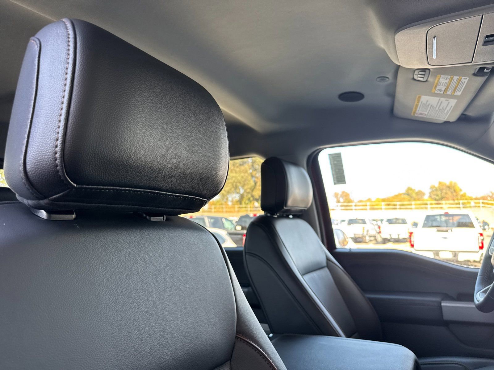 New 2026 Ford F250 Lariat w/ Black Appearance Package image 17