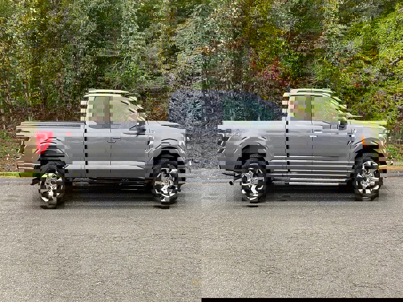 Certified 2022 Ford F150 XLT w/ Equipment Group 302A High image 4