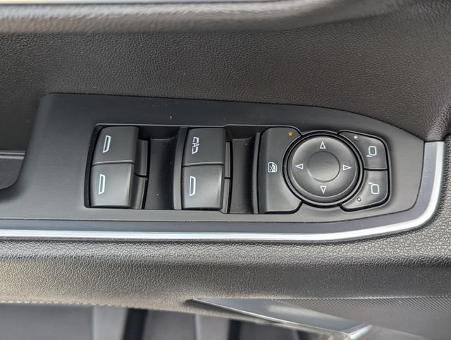 Used 2023 Chevrolet Silverado 1500 LT AWD/4WD image 14