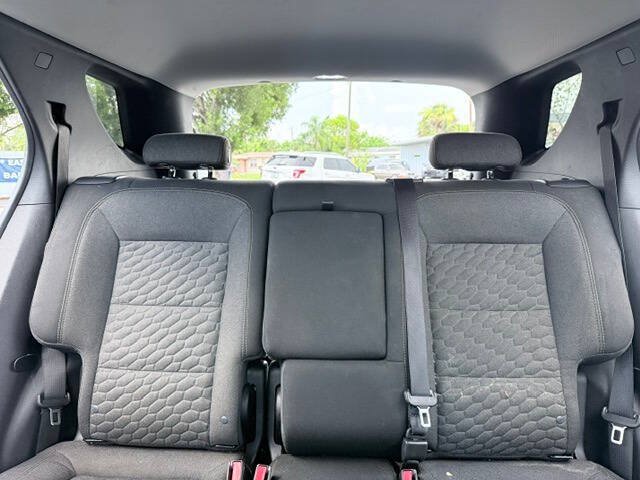 Used 2019 Chevrolet Equinox LT FWD image 12