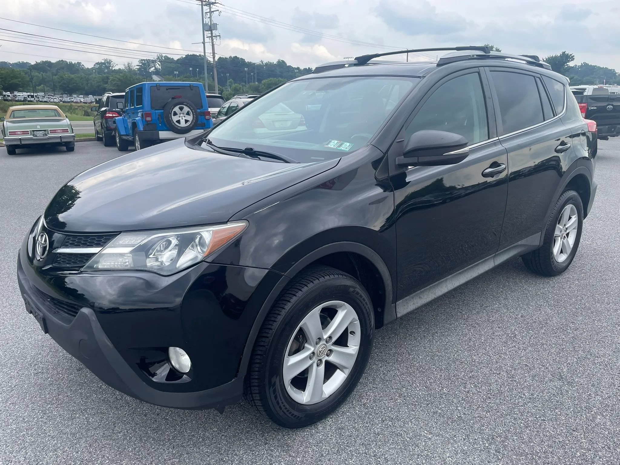 Used 2013 Toyota RAV4 XLE AWD/4WD image 26