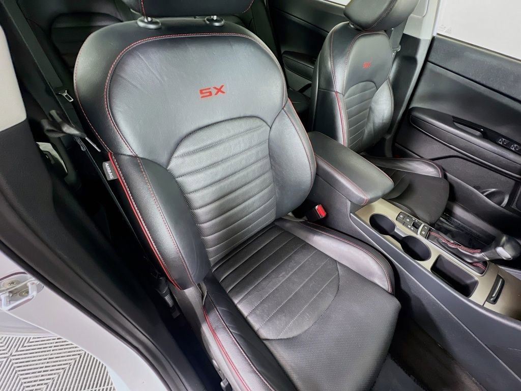 Used 2020 Kia Optima SX image 29