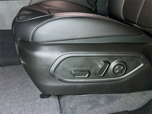 New 2025 Jeep Grand Cherokee L Limited image 13