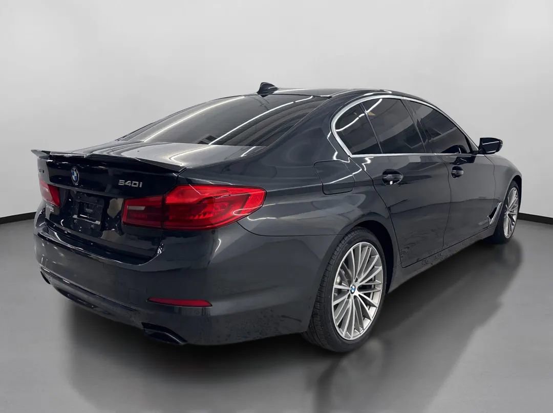 Used 2019 BMW 540i xDrive w/ Executive Package image 10