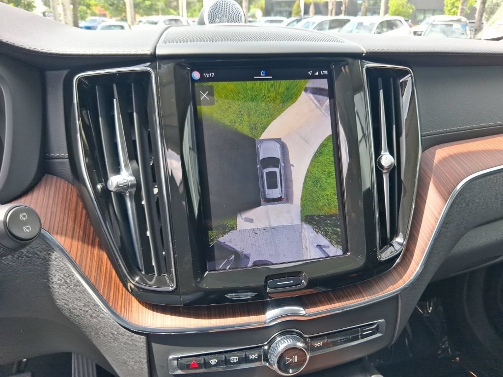 Certified 2024 Volvo XC60 T8 Ultimate AWD/4WD image 21