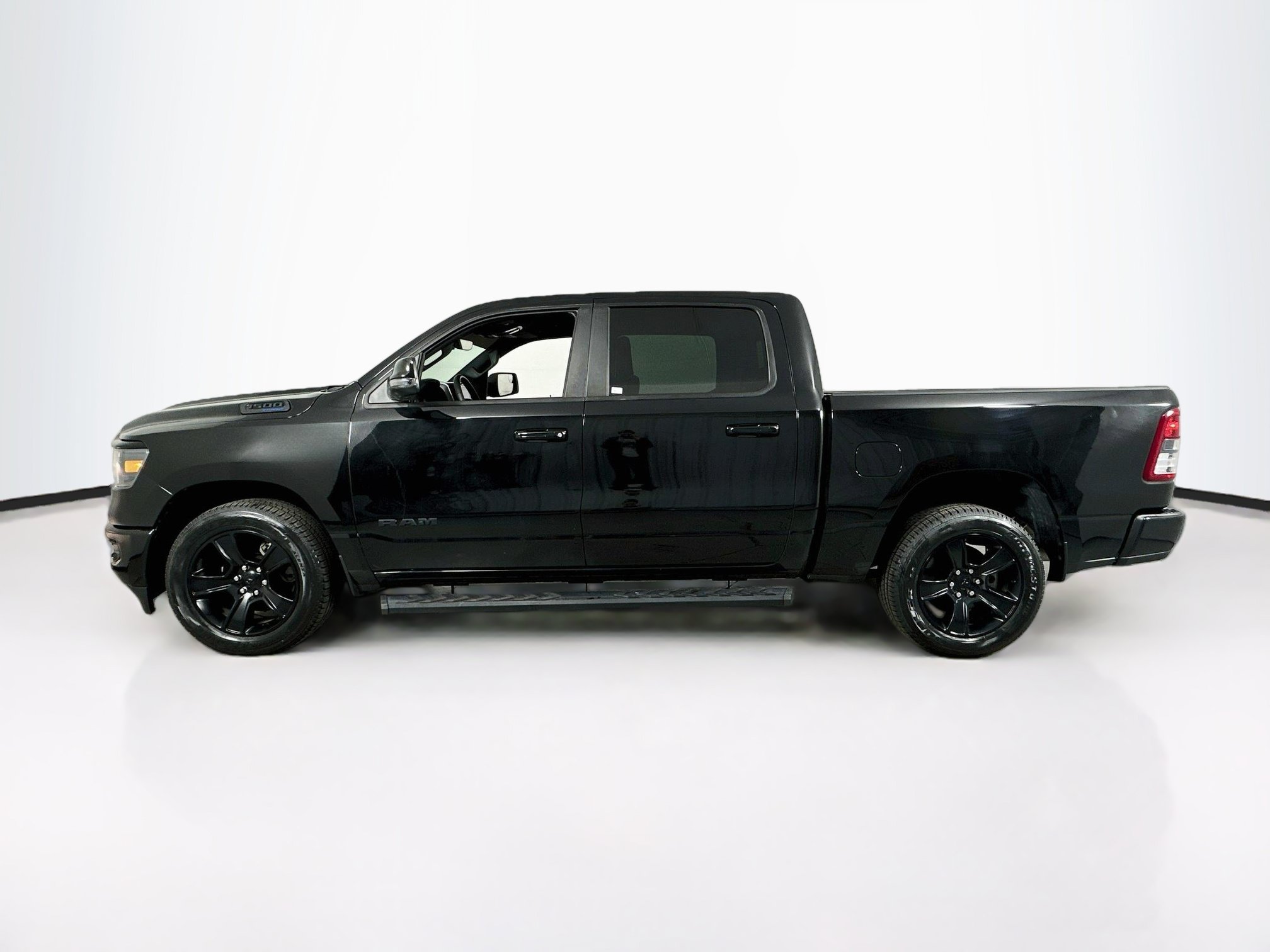Used 2023 RAM 1500 Big Horn RWD image 8