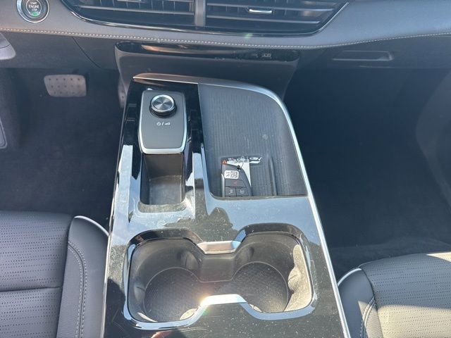 Used 2025 Buick Enclave Sport Touring image 13