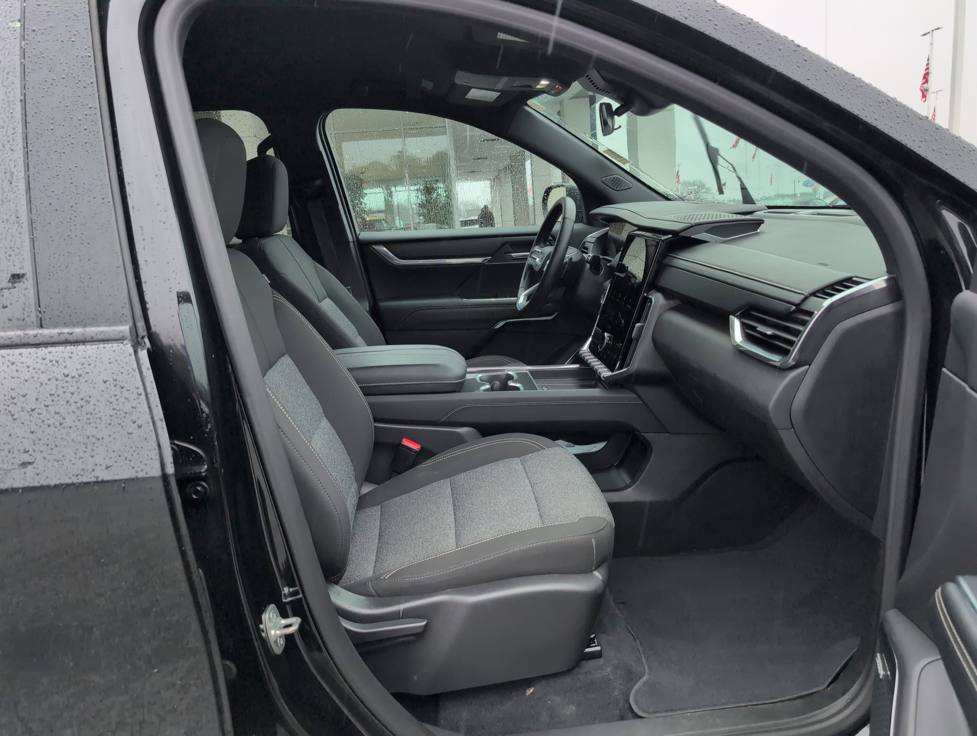 Used 2025 GMC Acadia Elevation image 34