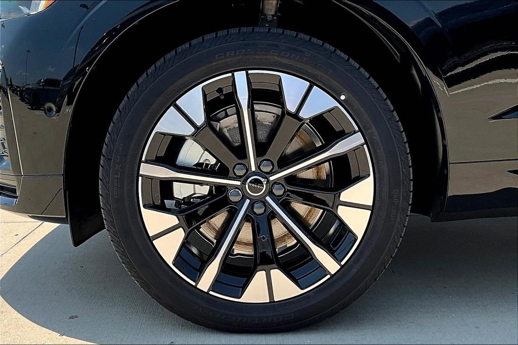 New 2026 Volvo XC60 T8 Plus w/ Protection Package Premier image 25