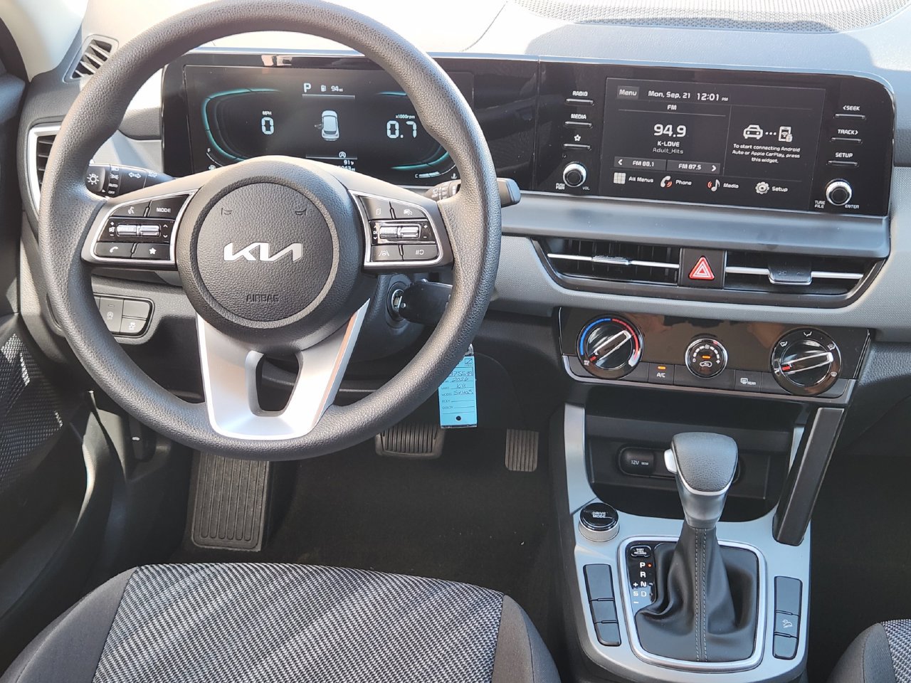 Used 2026 Kia Seltos LX FWD image 25