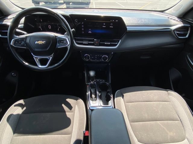 Used 2024 Chevrolet TrailBlazer LT w/ Convenience Package AWD/4WD image 21