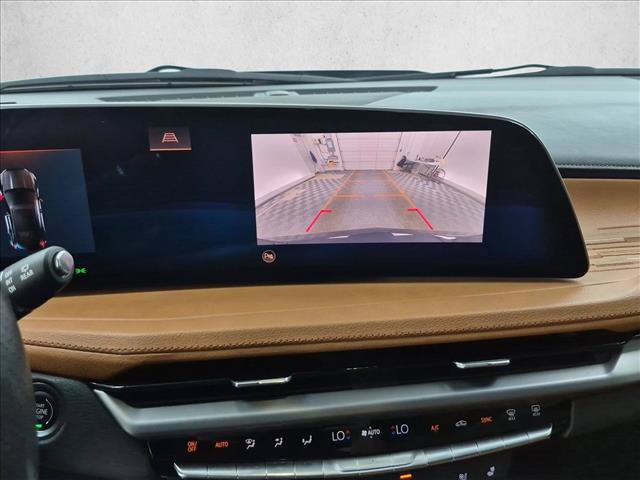 Used 2024 Cadillac XT4 Sport FWD image 14