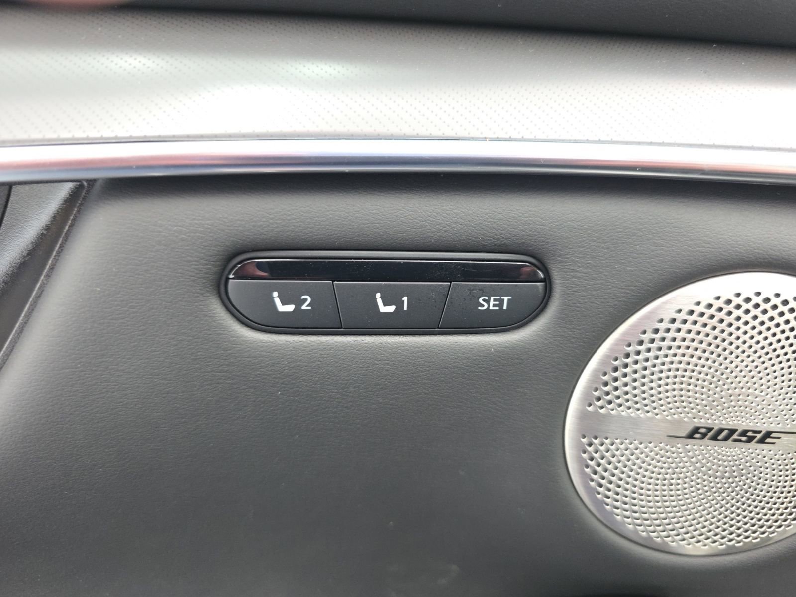 New 2025 INFINITI QX50 Luxe image 24