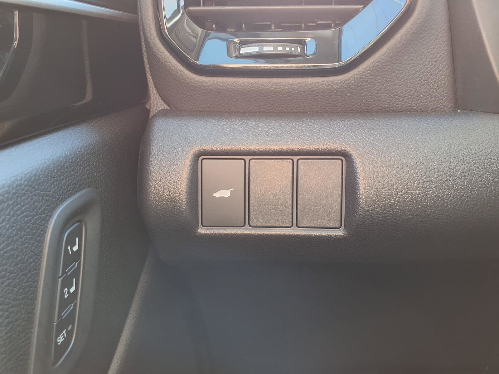 Certified 2026 Honda Pilot EX-L image 9