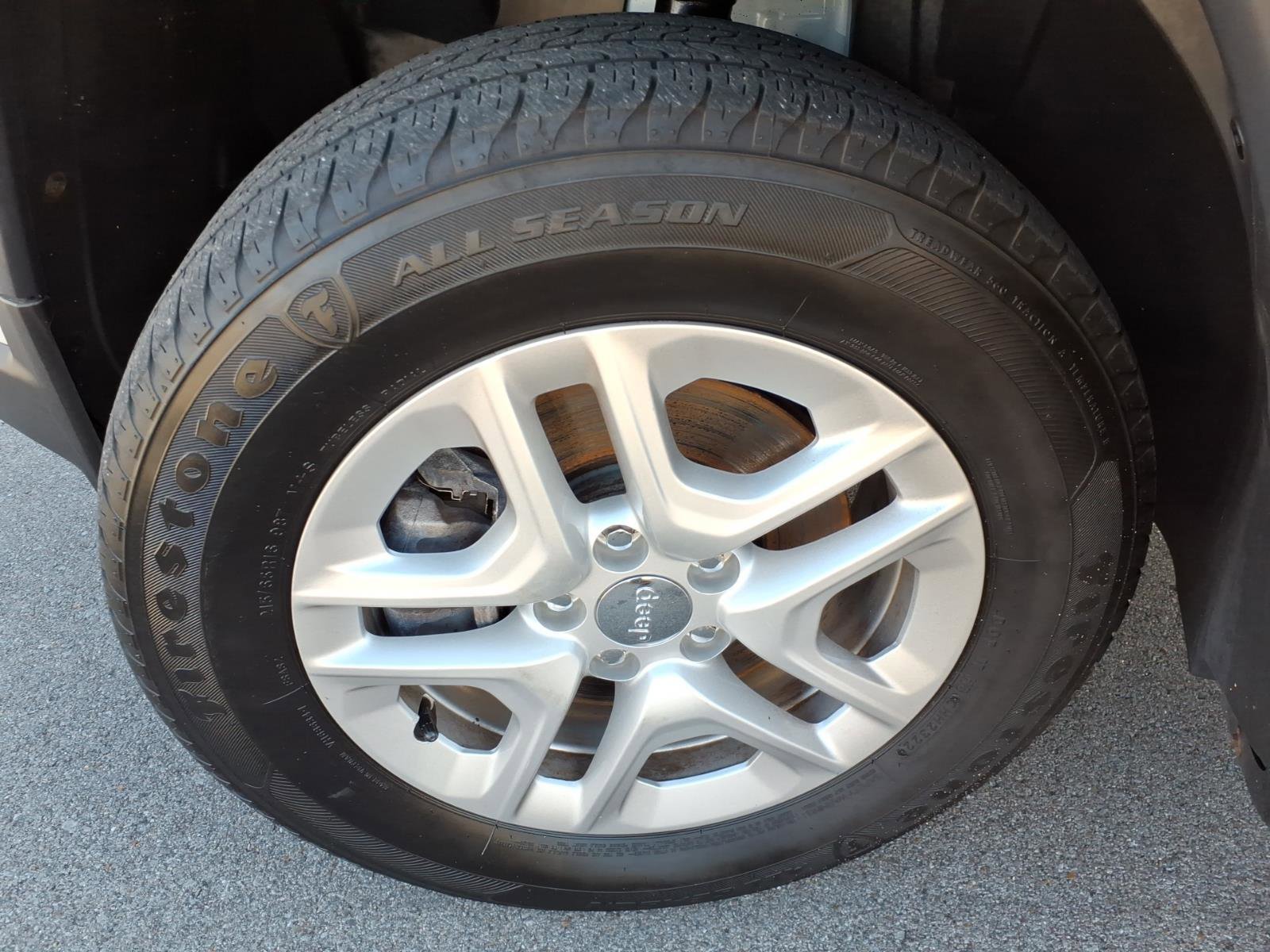 Used 2018 Jeep Compass Sport w/ Tech Group image 9