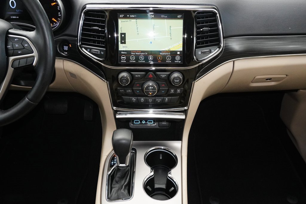 Used 2021 Jeep Grand Cherokee Limited image 17