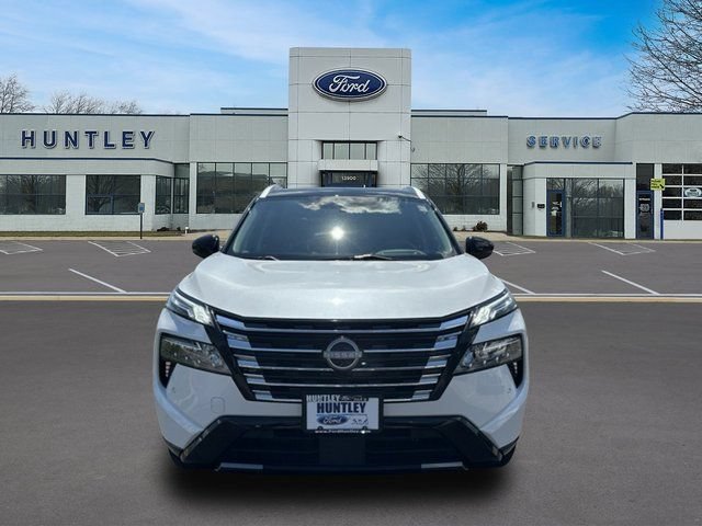 Used 2024 Nissan Rogue Platinum w/ Platinum Premium Package AWD/4WD image 2