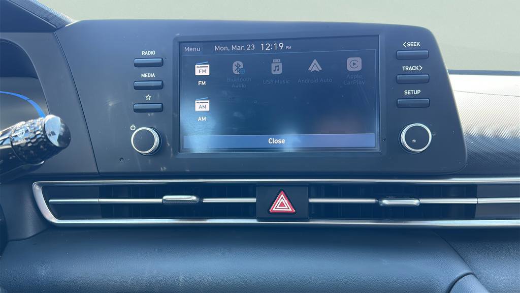 Certified 2025 Hyundai Elantra SE image 24