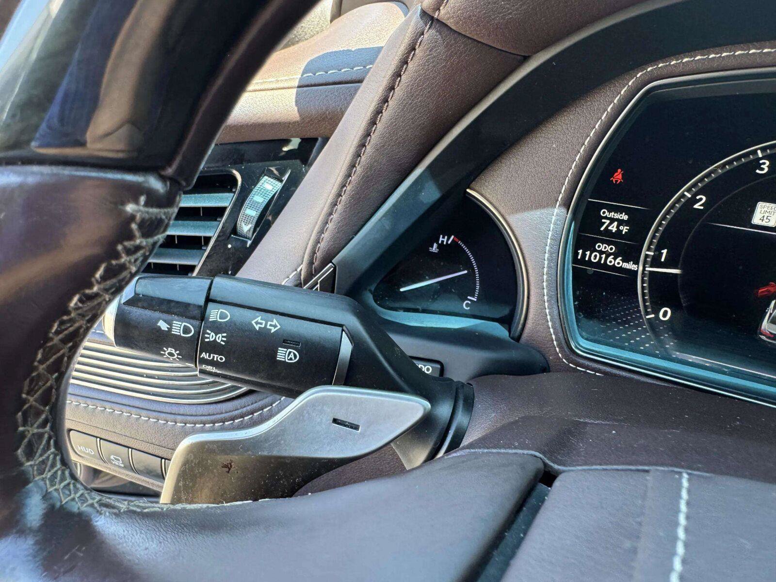 Used 2018 Lexus LS 500 AWD w/ Luxury Package image 21