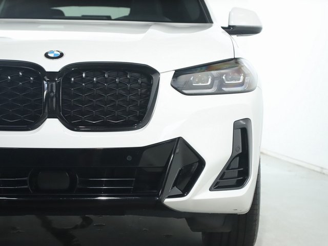 Used 2024 BMW X4 xDrive30i w/ Premium Package AWD/4WD image 8