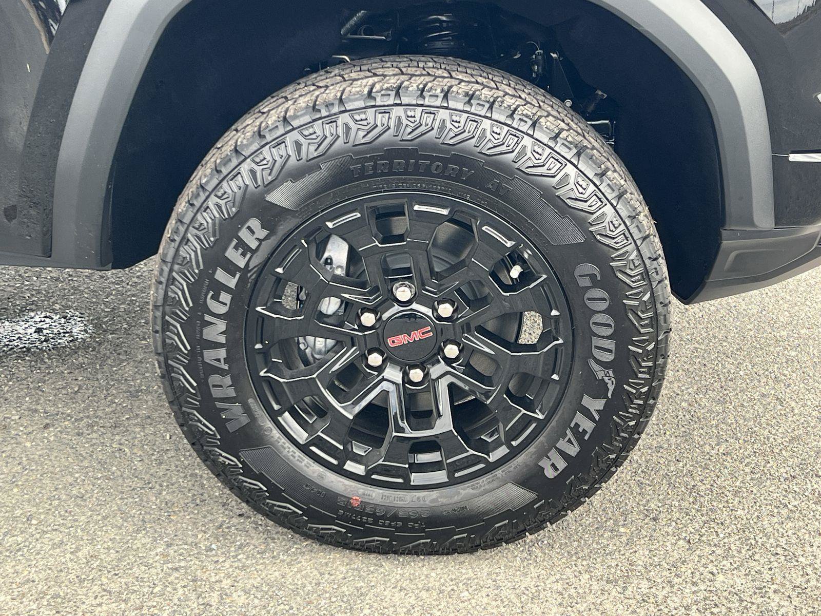 New 2026 GMC Canyon Elevation RWD image 31
