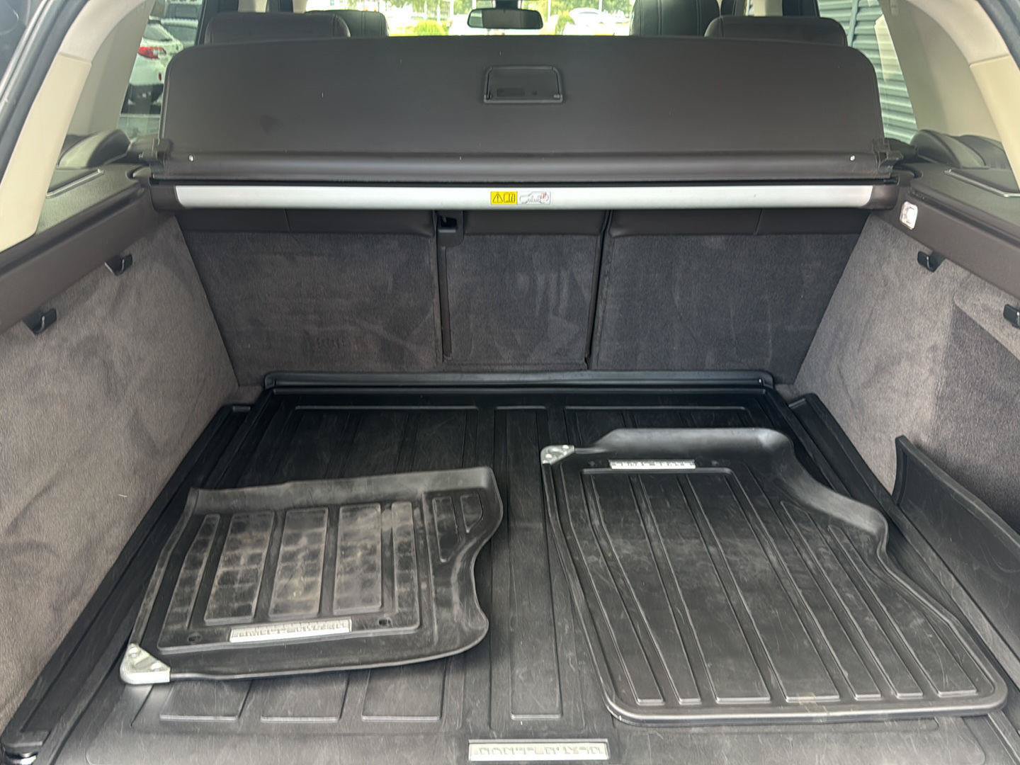 Used 2015 Land Rover Range Rover Sport HSE AWD/4WD image 18