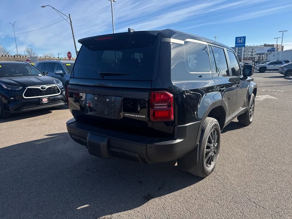 Used 2025 Toyota Land Cruiser image 7