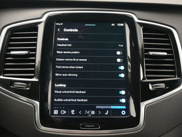 Used 2024 Volvo XC90 B6 Plus w/ Protection Package image 16